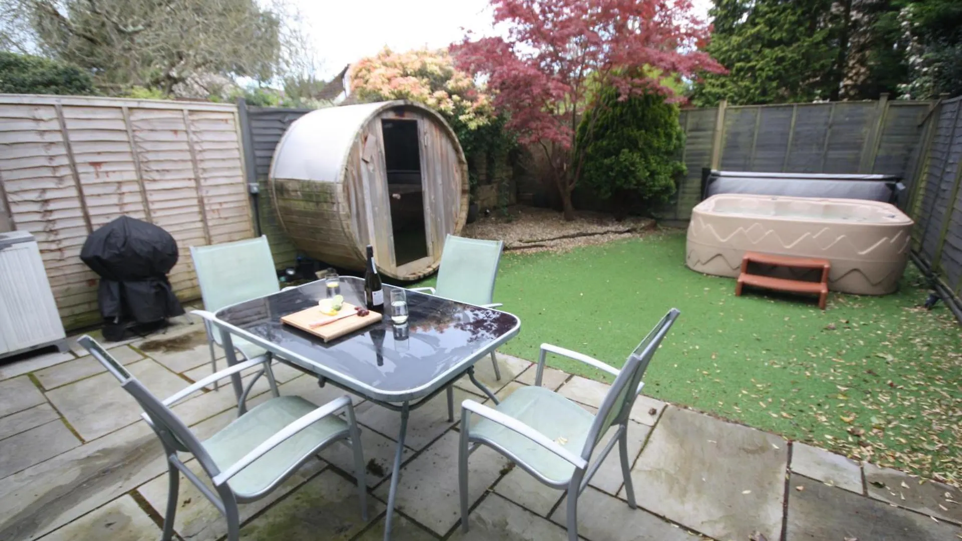 Bournemouth Hot Tub & Sauna Holiday Let Apartmán
