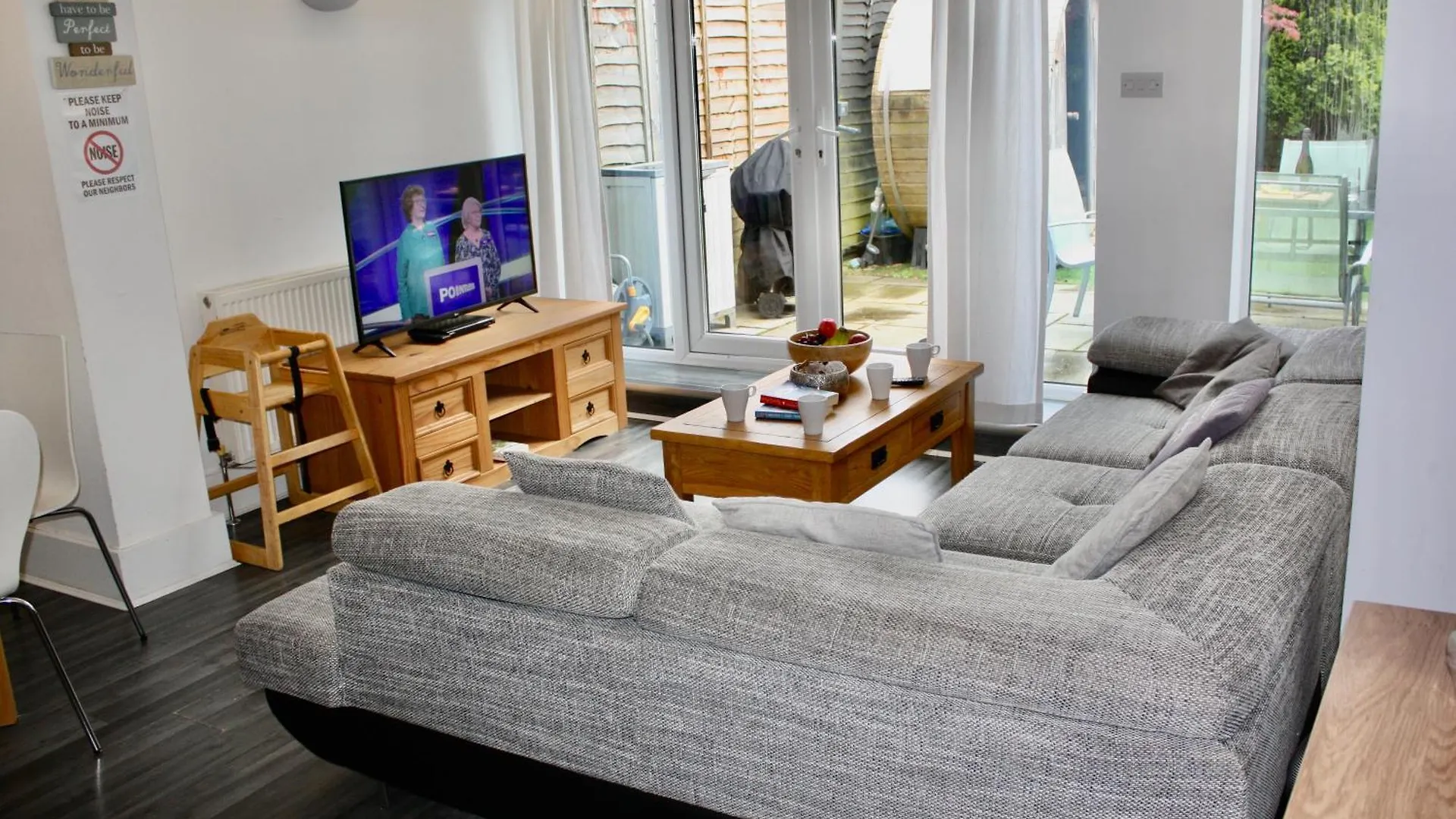 Bournemouth Hot Tub & Sauna Holiday Let 0*,  United Kingdom