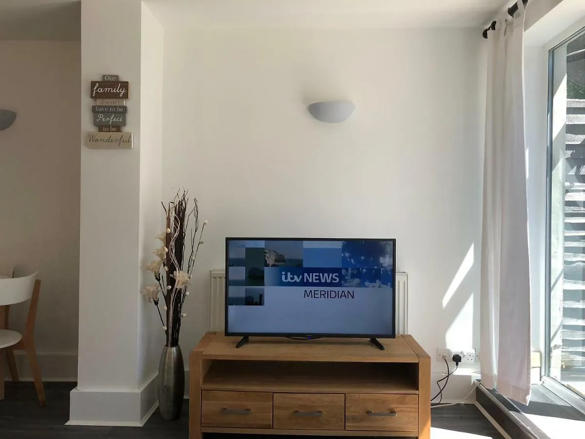 Bournemouth Hot Tub & Sauna Holiday Let Apartmán