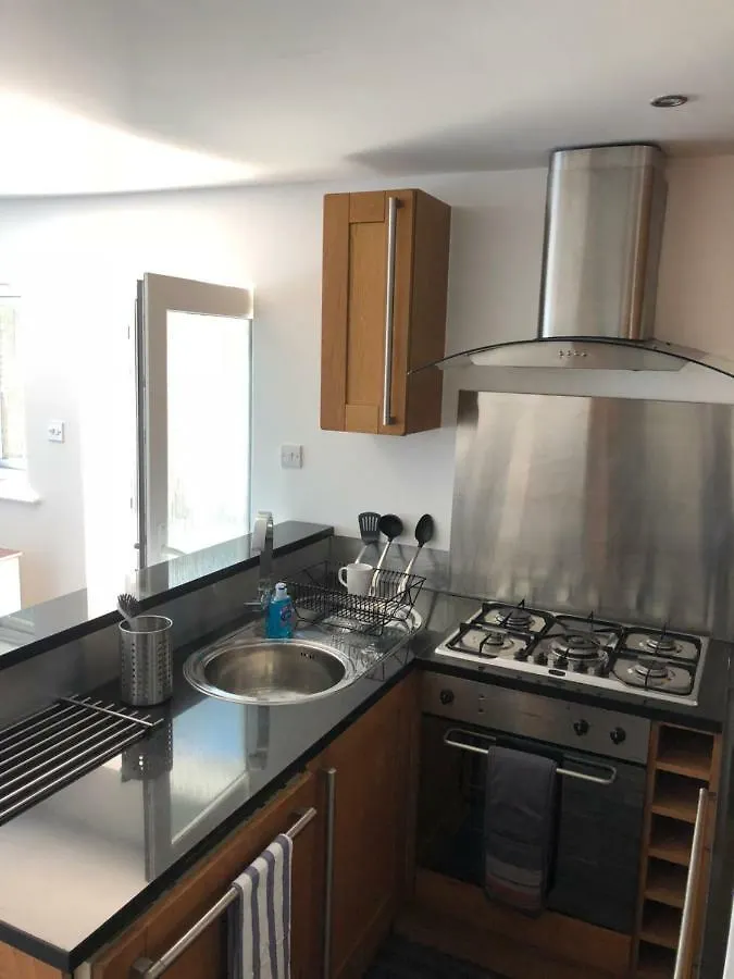 Bournemouth Hot Tub & Sauna Holiday Let Apartment