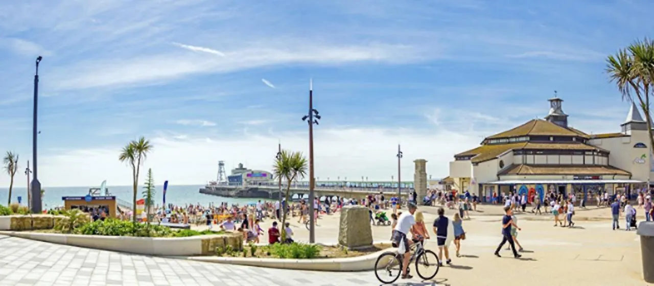 Bournemouth Hot Tub & Sauna Holiday Let