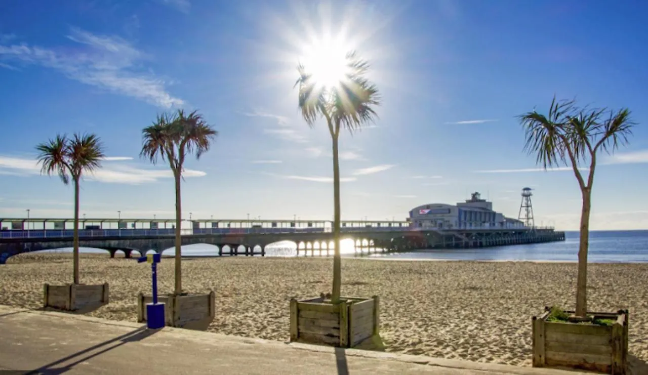 Bournemouth Hot Tub & Sauna Holiday Let