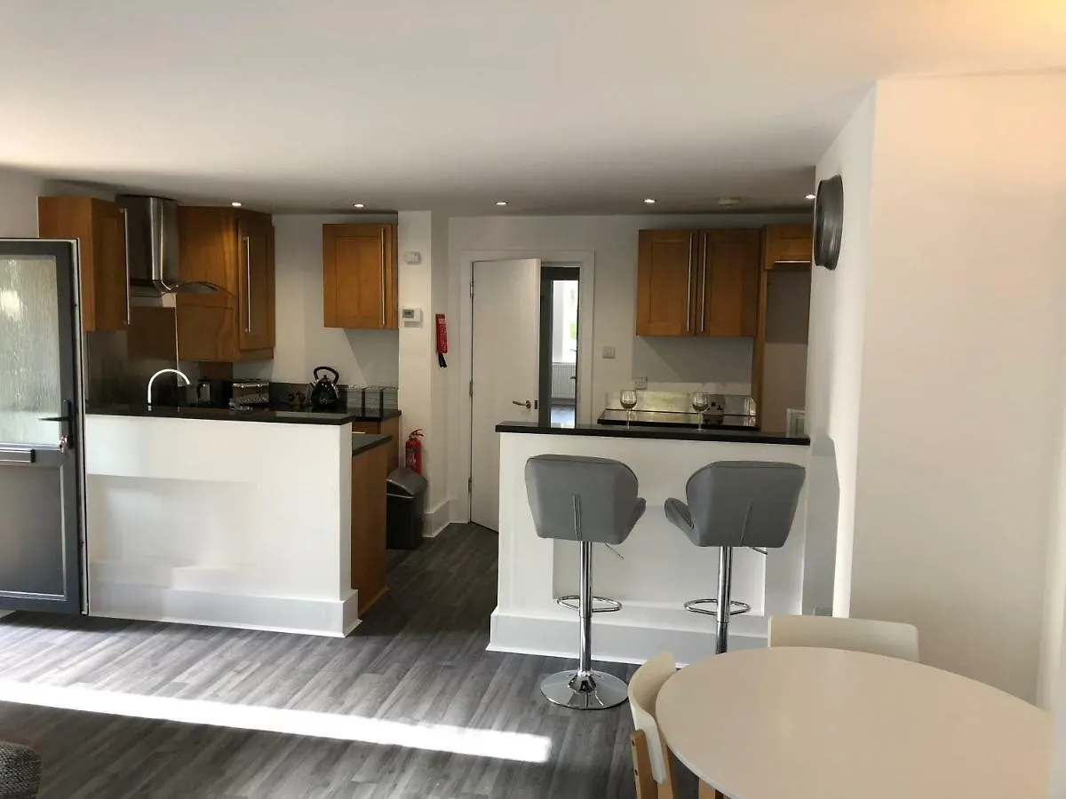 Bournemouth Hot Tub & Sauna Holiday Let